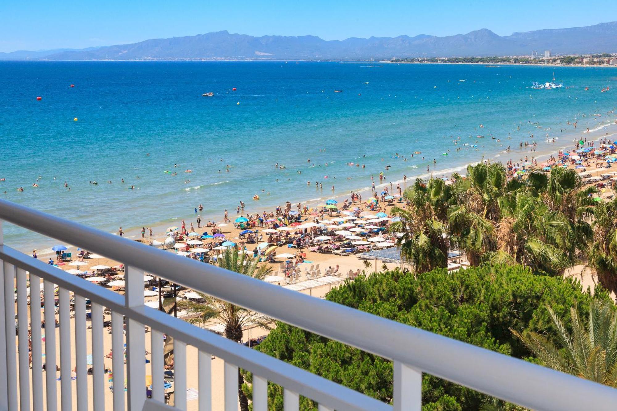 Uhc Santillana Family Complex Salou Quarto foto